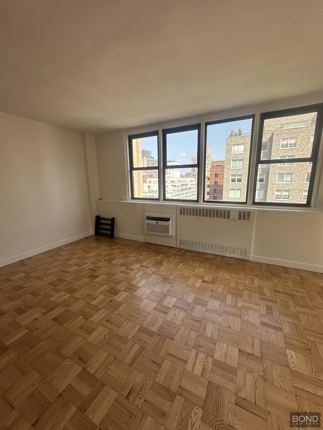 Building Photo - 435 E 79th St