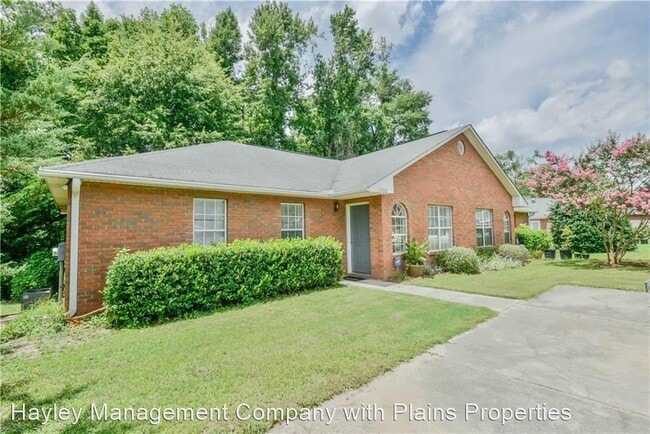 Building Photo - 3 br, 2 bath House - 1990 Bluff Court