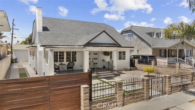 Foto principal - 1727 N Kenmore Ave