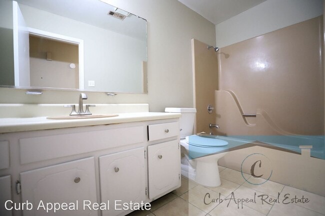 Building Photo - 3 br, 2 bath House - 1308 Santa Fe Cir