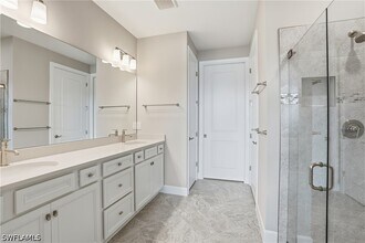 Building Photo - 12361 Canal Grande Dr