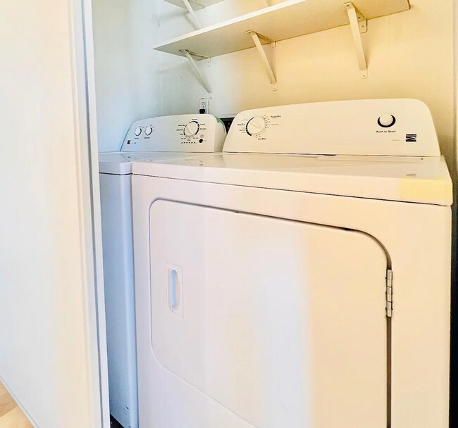 Foto del edificio - 3617 Francis Ave N