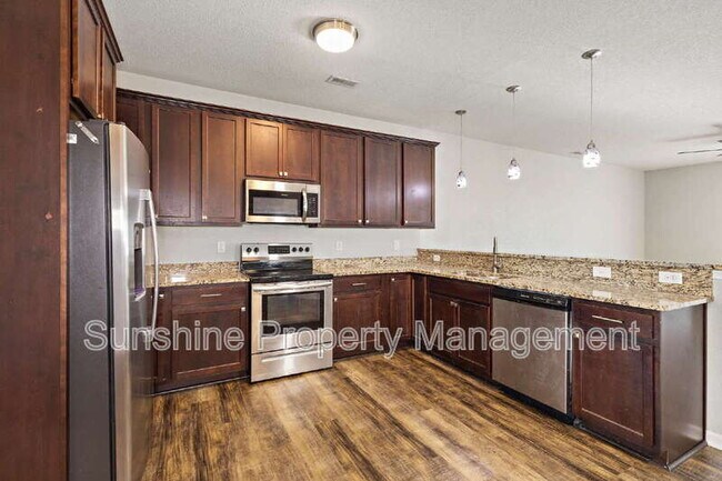 Foto del edificio - 200 Seasons Cir