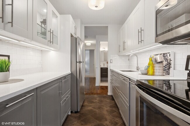 Foto del edificio - 901 S Plymouth Ct