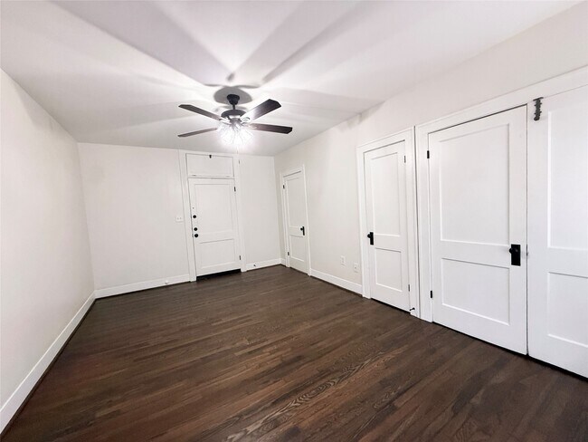 Foto del edificio - 1136 Berthea St