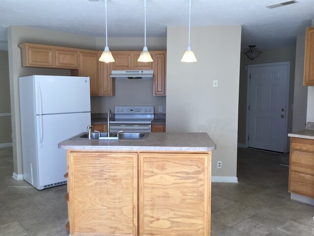 Foto del edificio - 3005 Ace Wintermeyer Dr