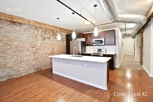 Building Photo - 1223 Union Ave