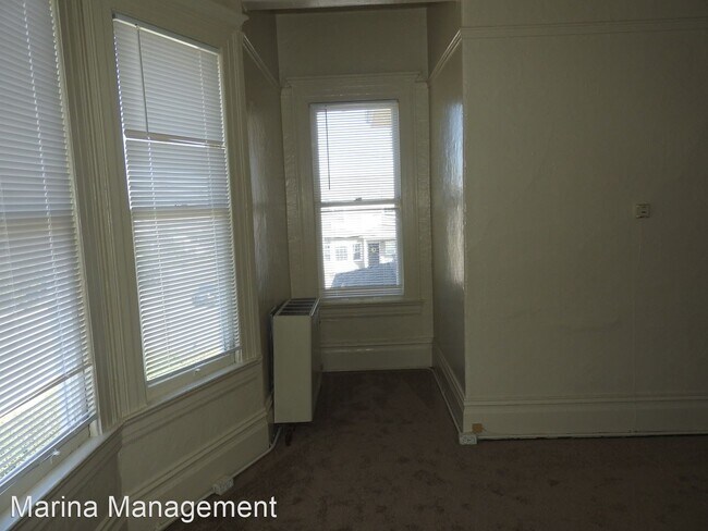 Building Photo - 429 Monterey St