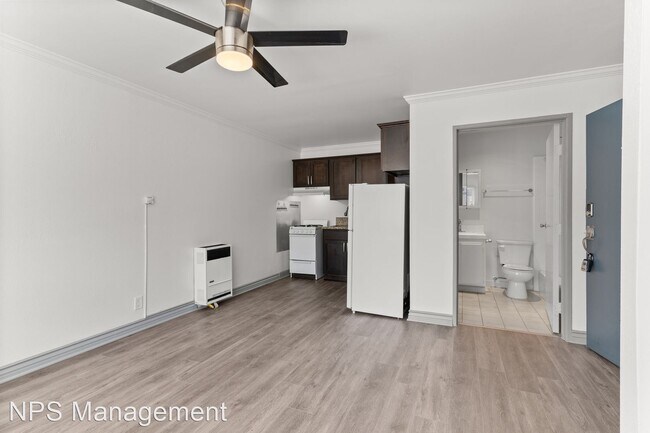 Building Photo - Studio, 1 bath Apartment - 730 Magnolia Av...