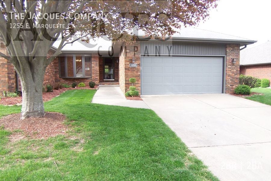 Primary Photo - Very Nice Patio Home, 2 Bedroom 2 Bath wit...