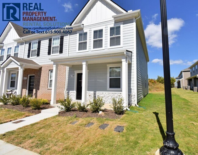 Foto del edificio - 3BR new end unit townhome in Lebanon!