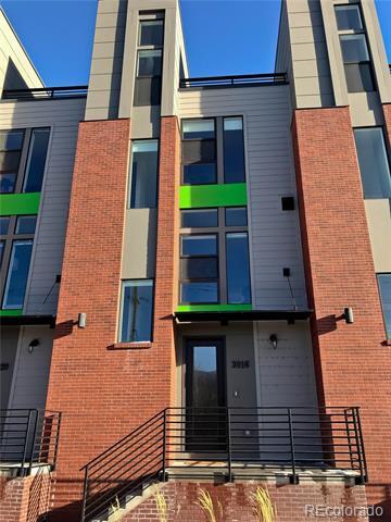 Foto del edificio - 3016 Blake St