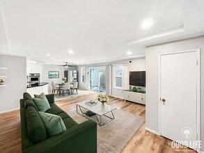 Building Photo - 7000 Saranac St