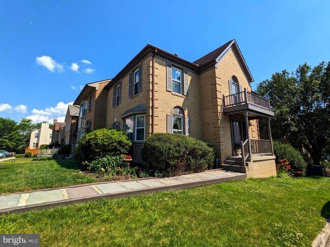 Building Photo - 6013 Southward Way