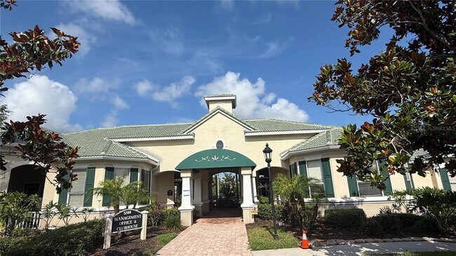 Foto del edificio - 5180 Northridge Rd