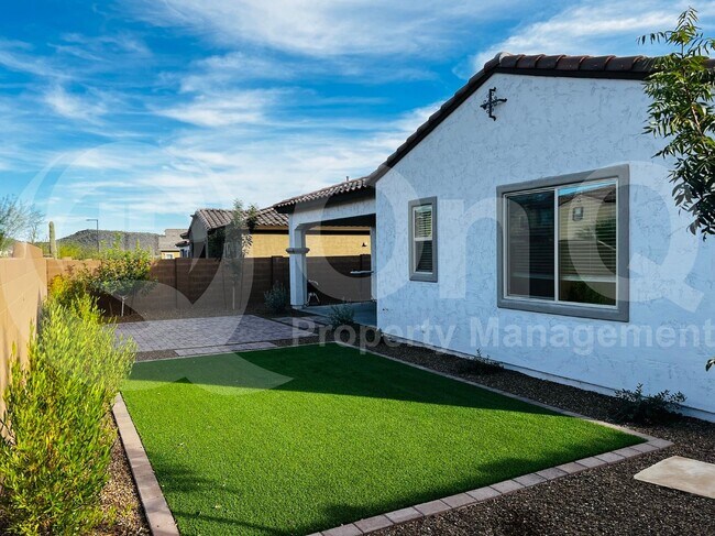 Foto del edificio - 12534 W Calle De Baca
