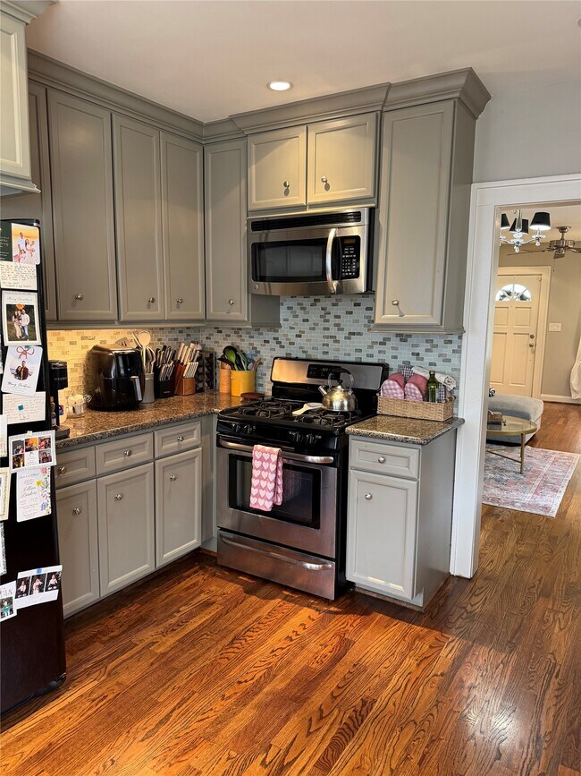 Foto del edificio - 307 E 28th St