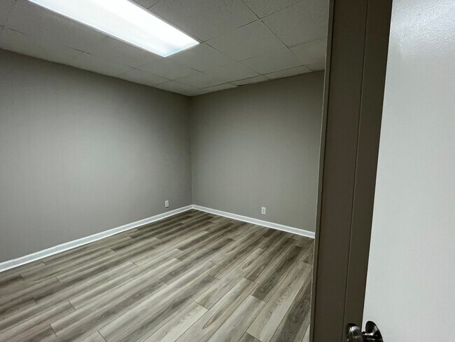 Foto del edificio - 142 Goshen Rd