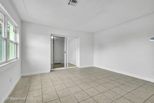 Building Photo - 3312 Plummer Cir