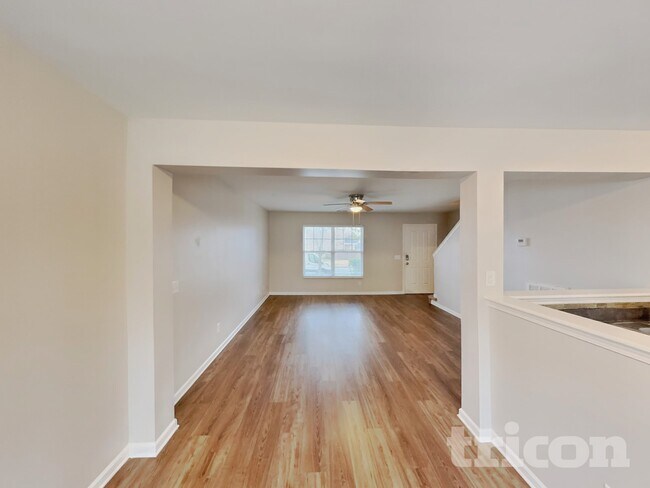 Foto del edificio - 2187 Erin Ln