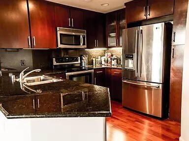 Foto del edificio - 2988 Grassina St