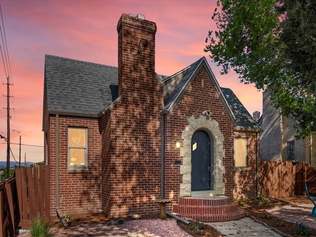 Foto del edificio - 3401 Steele St