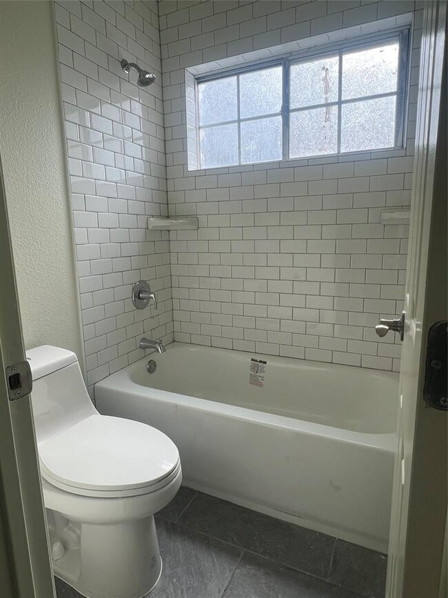 Building Photo - 5404 Martin Ave