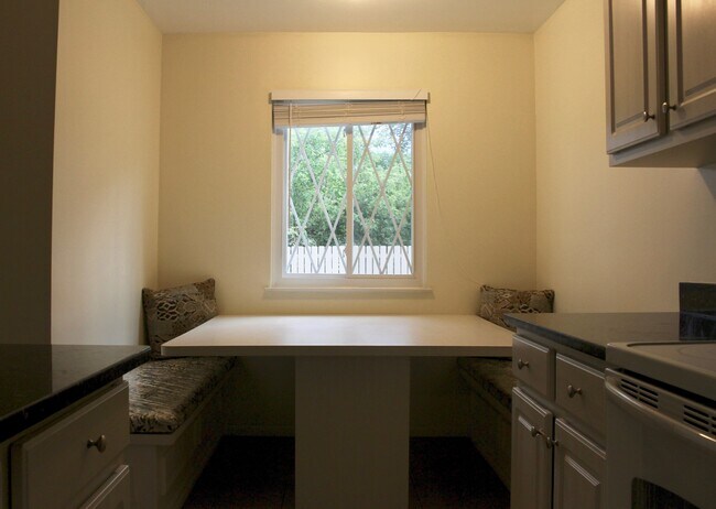 Foto del edificio - 929 Kirts Blvd