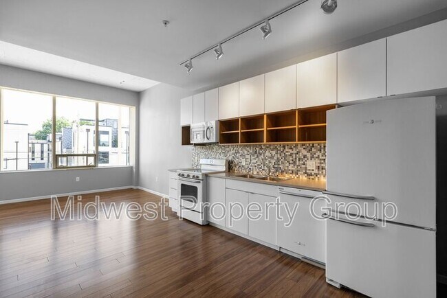 Foto del edificio - 4100 Lindell Blvd