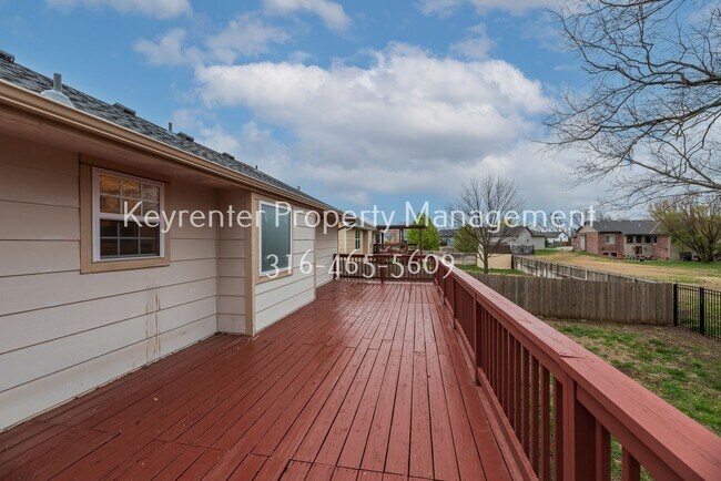 Foto del edificio - Beautiful 4 Bed 3 Bath in Andover School District!
