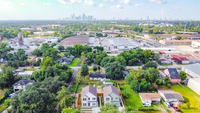 Building Photo - 164 Wallace St