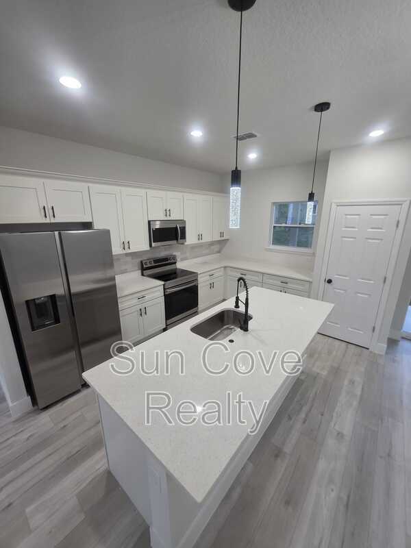 Foto del edificio - 7958 N Oberon Terrace