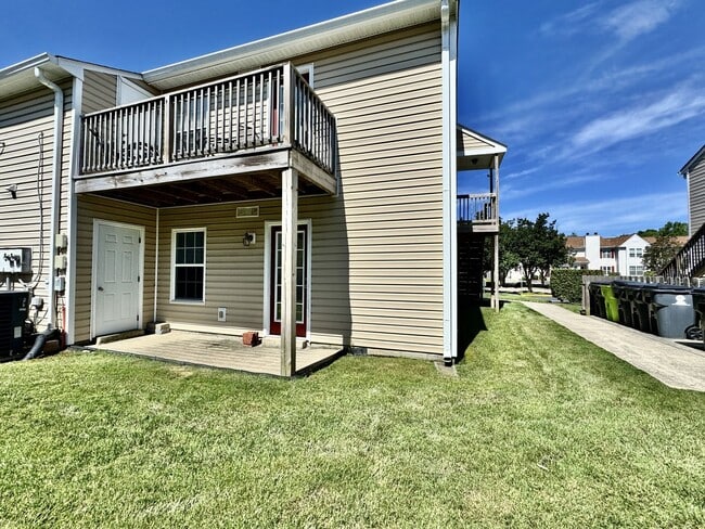 Building Photo - Updated & Ready 05-21-26! Pet Friendly Home w/Community Pool, Clubhouse, Tennis Courts & More!