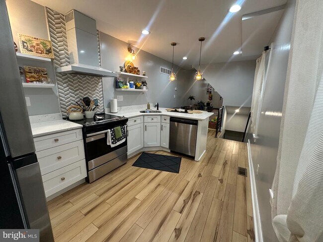 Foto del edificio - 2512 Nicholas St