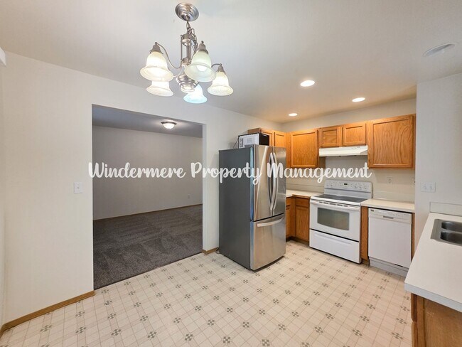 Foto del edificio - AVAILABLE NOW! Conveniently located 3 bed ...