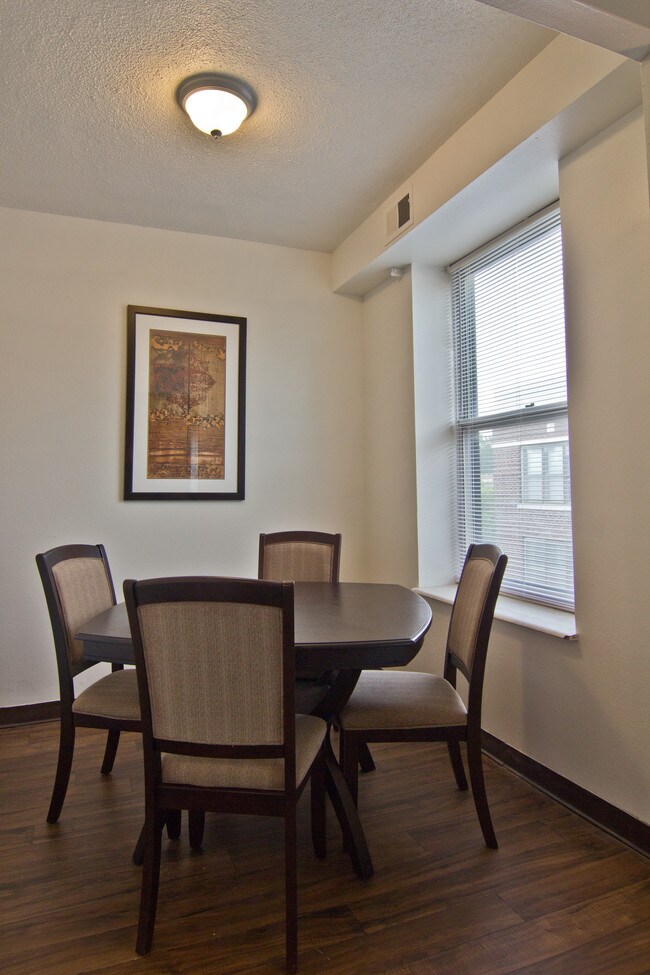 Forest Park Apartments Saint Louis, MO