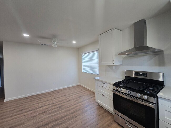 Foto del edificio - 801 Capehart Ct