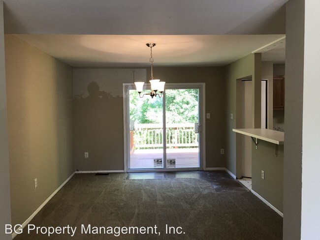 Building Photo - 460 Cornell Ct