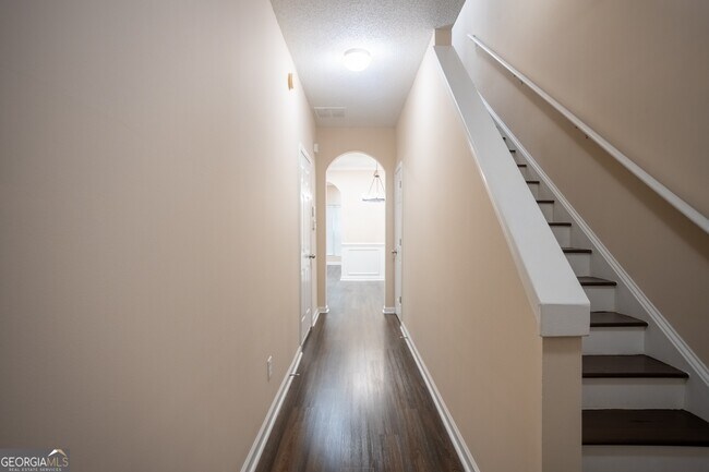 Foto del edificio - 4848 W Park Cir