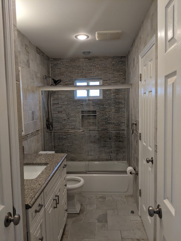 Building Photo - 343 West Dr