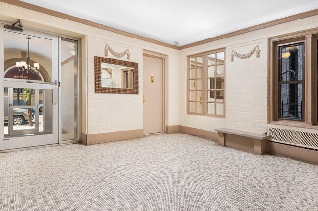 Foto del edificio - 403 Audubon Ave