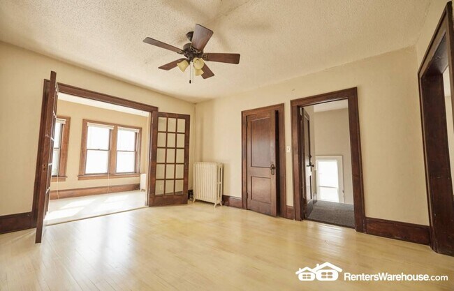 Foto del edificio - 3434 Girard Ave S