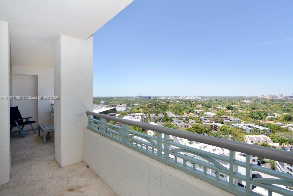 Building Photo - 3350 SW 27th Ave