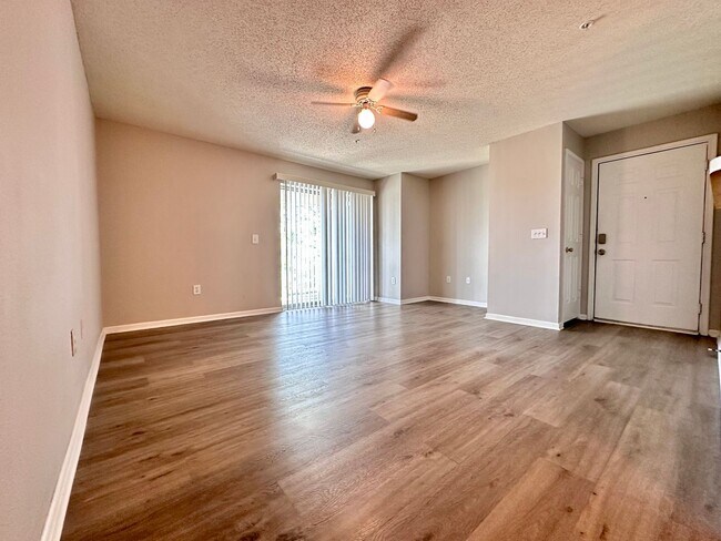 Foto del edificio - Spacious 1 Bed / 1 Bath Condo in Indian La...