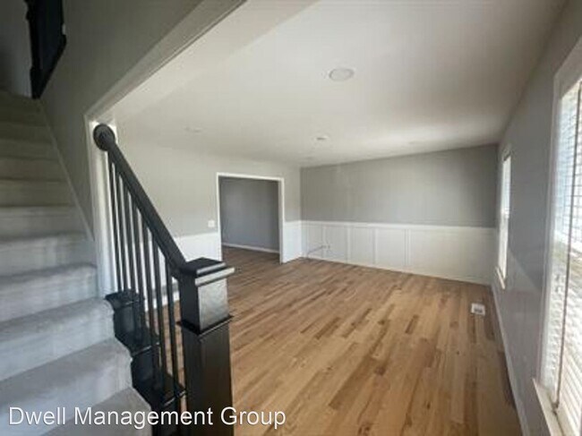 Building Photo - 5 br, 4 bath House - 2426 Wilshire Lane No...