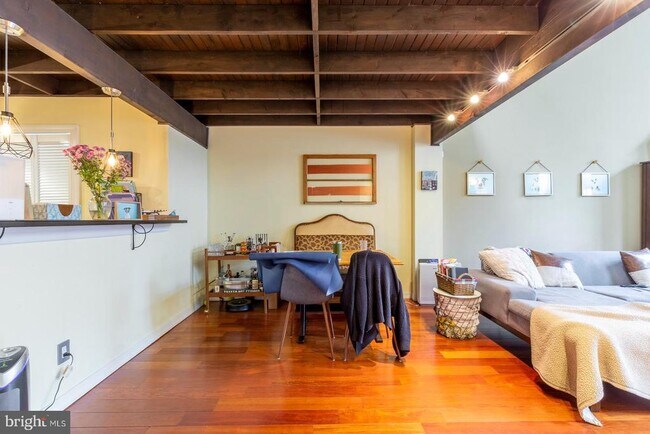 Foto del edificio - 844-46 N 29th St