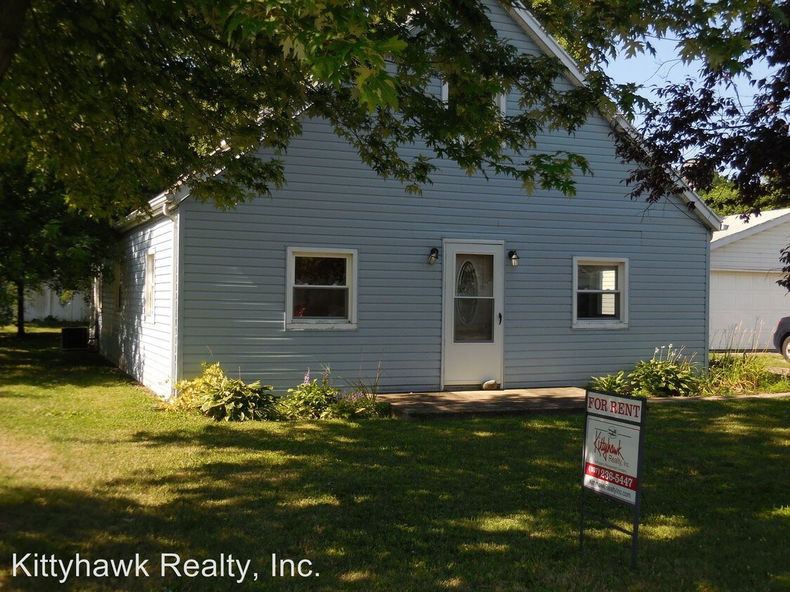 Primary Photo - 38 Wilson Ave