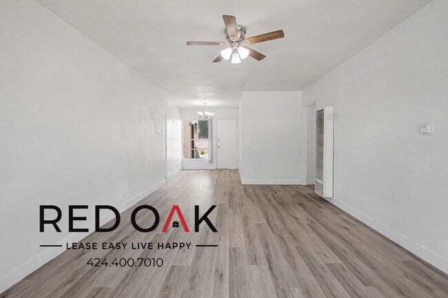 Foto del edificio - 8303 Crenshaw Blvd