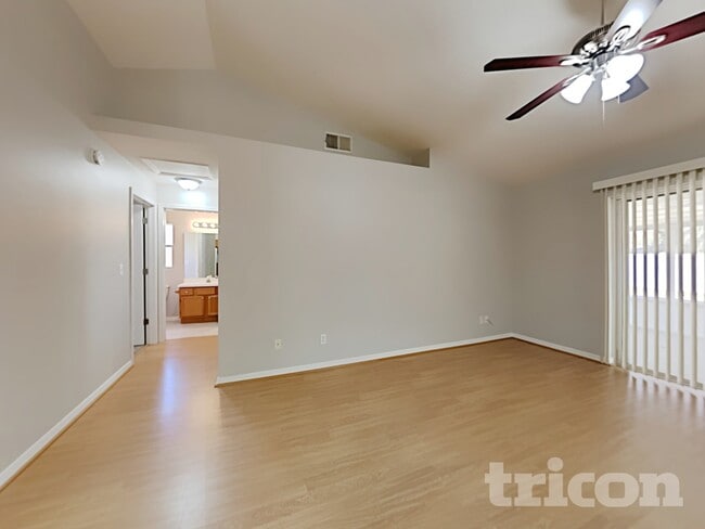 Foto del edificio - 7 Bay Ridge Loop