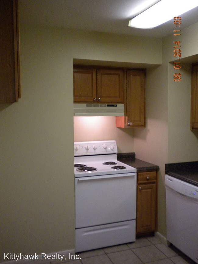 Foto del edificio - 3001 Cedarcliff Cir